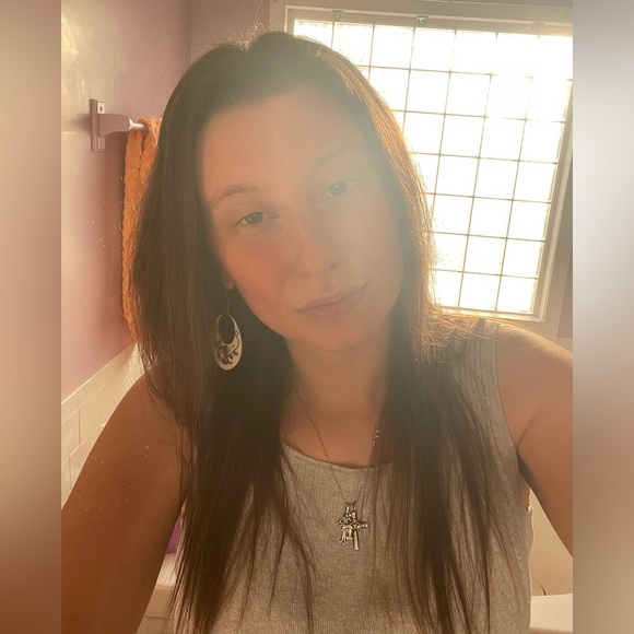 Meet your Posher, Valondra - Picture 2 of 16